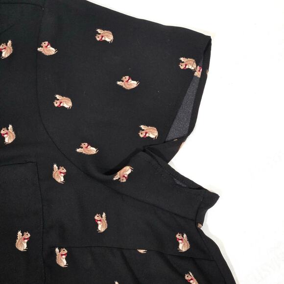 Torrid  Black Top With Squirrel Pattern. Size 5 - Picture 7 of 10